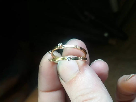 Där varje smycke berättar en historia: Ett hållbart alternativ till massproduktion