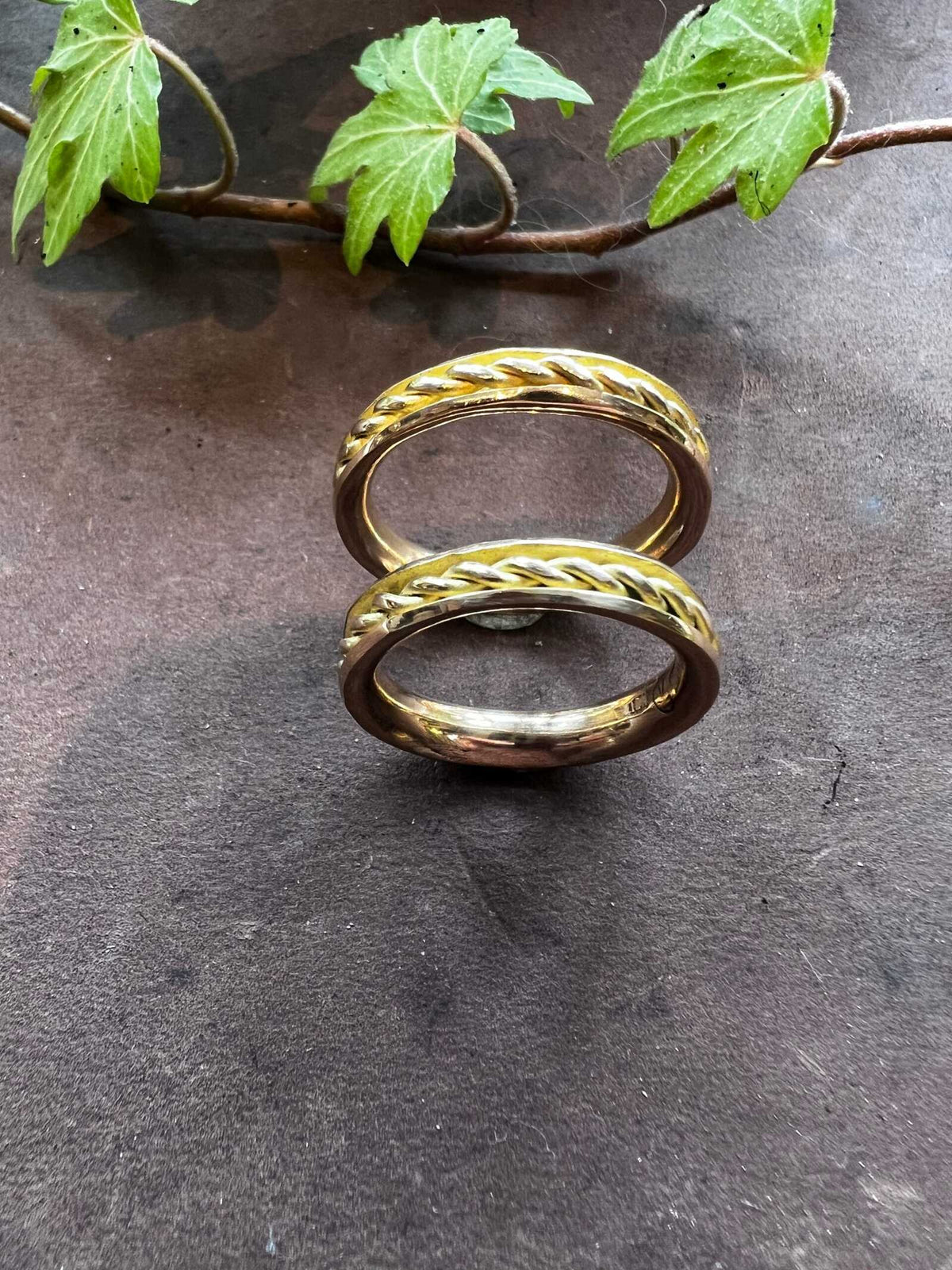Randig ring 4 mm i 18k rödguld – produktbild 7 av 8