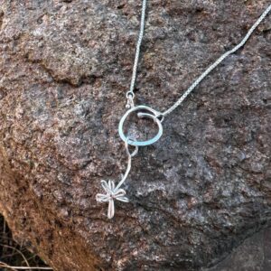 Månadsblomman Mars Halsband Silver